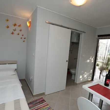 Marin Appartement Pag Town