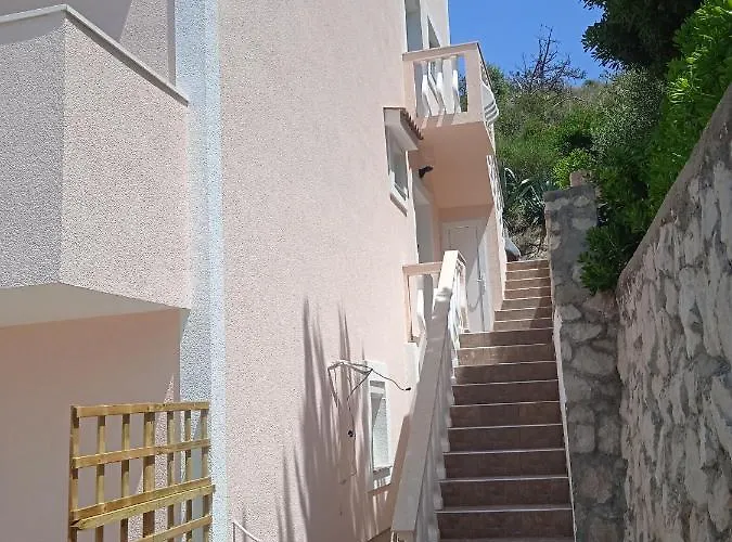 Marin Апартаменты Паг